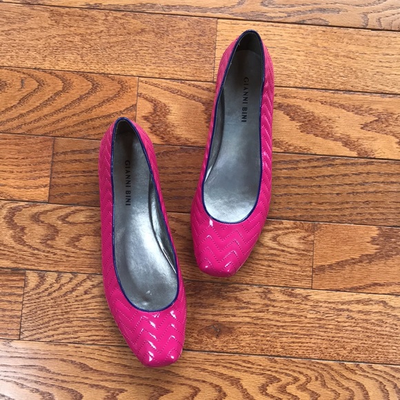 Gianni Bini Pink Quilted Patent Leather Flat - Picture 3 of 3